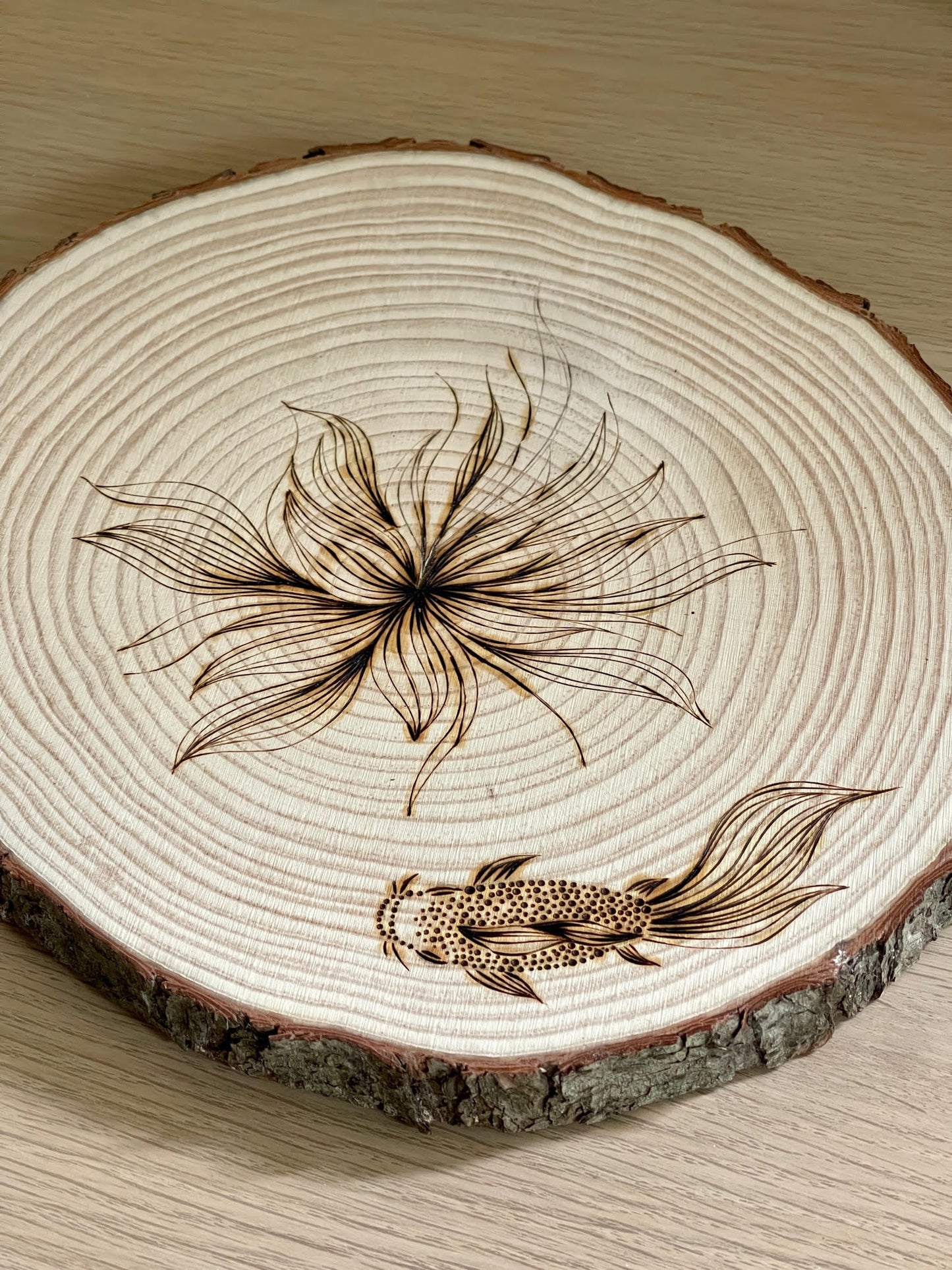 Sanded Pine Wood Slices
